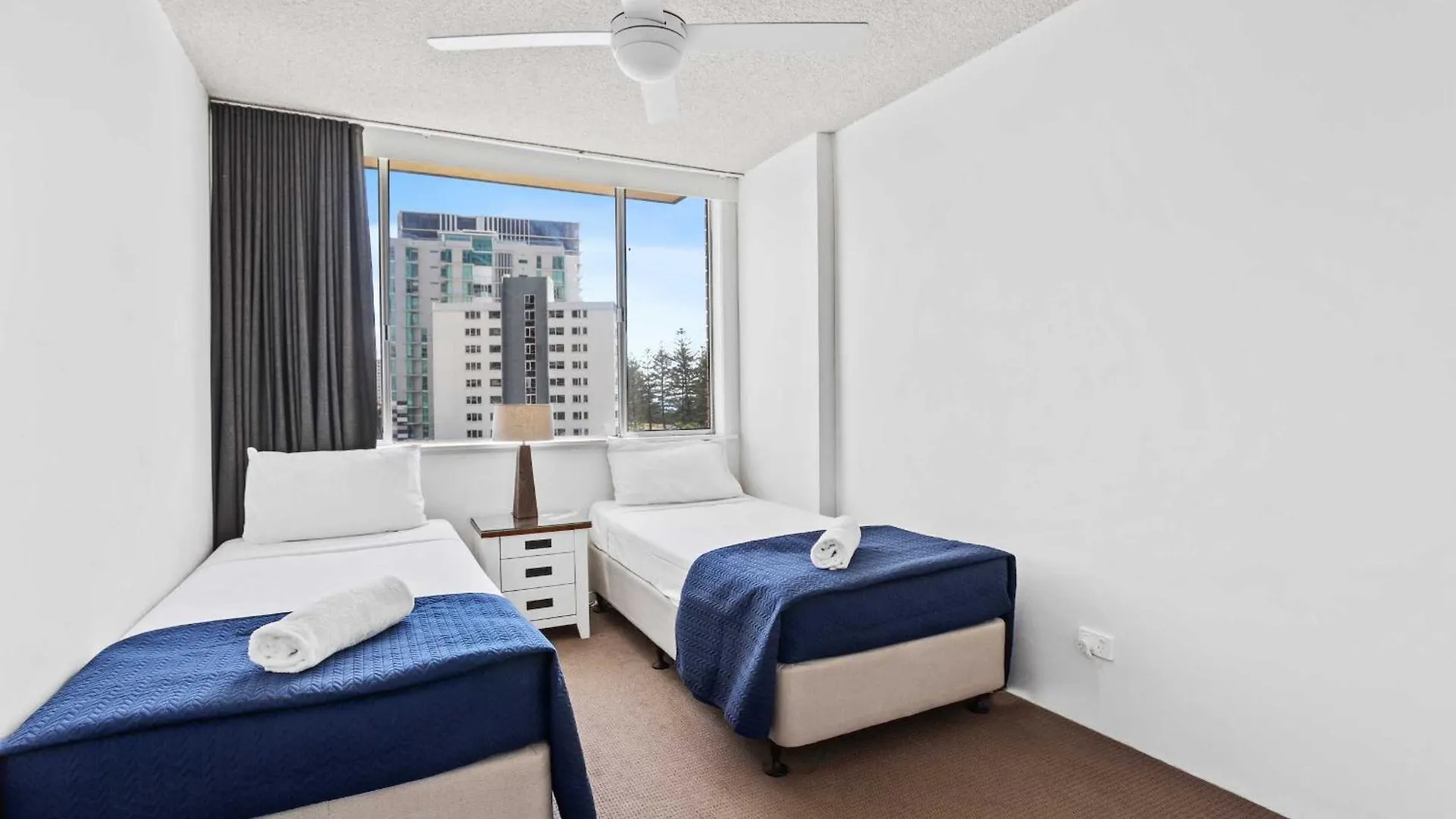 Apartamento Wyuna Ocean Views In Burleigh Gold Coast Austrália
